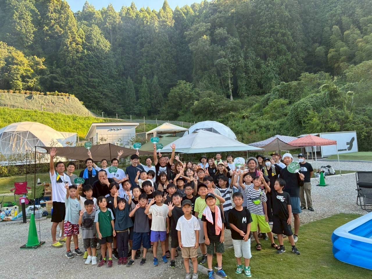 スポーツクラブの少年・少女も自然を体験